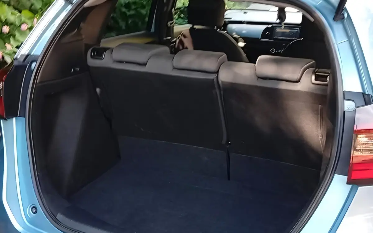 Kiralık Honda Fit Mavi – Kıbrıs araç kiralama (7/7)